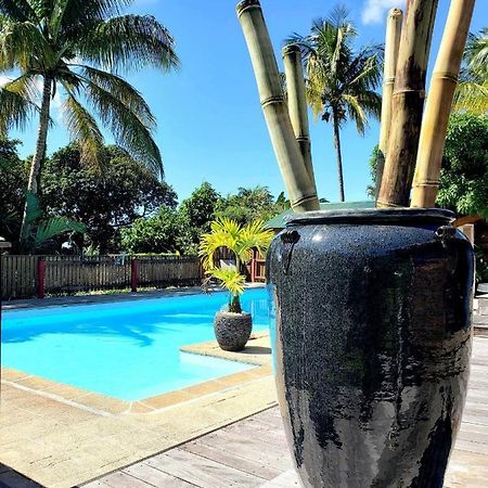 Les Bananes Vertes Ecolodges 圣克洛德 外观 照片