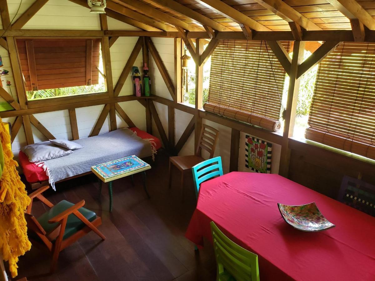 Les Bananes Vertes Ecolodges 圣克洛德 外观 照片
