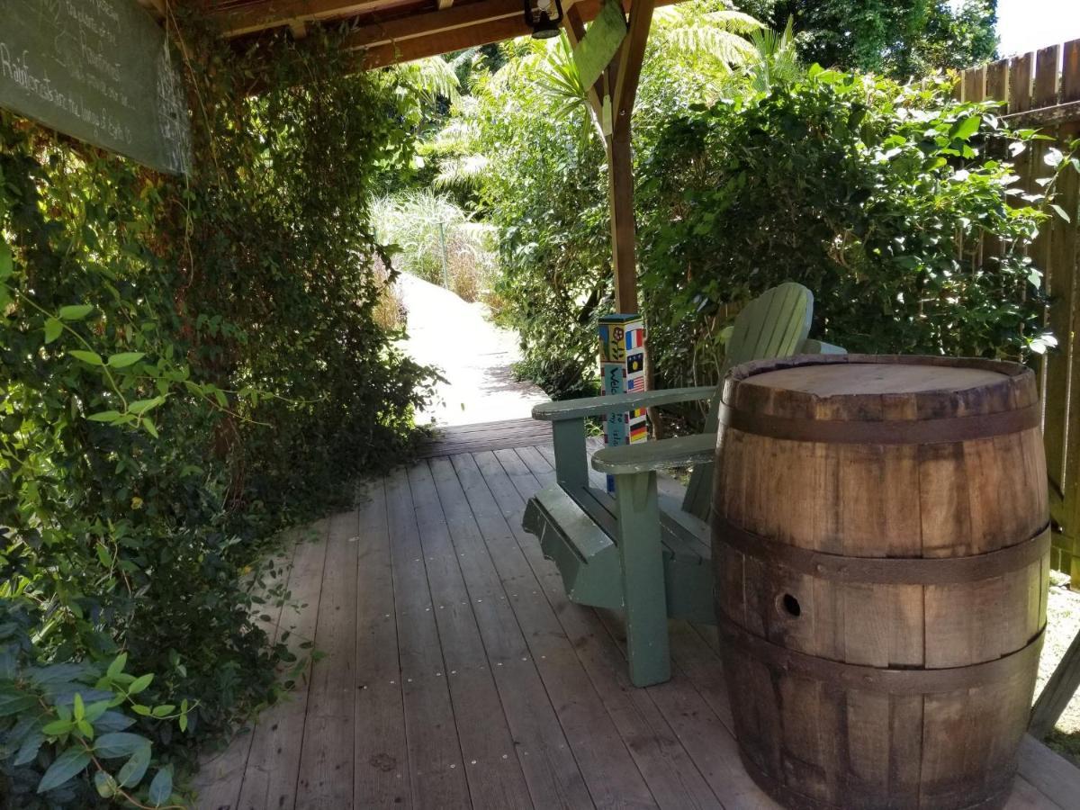 Les Bananes Vertes Ecolodges 圣克洛德 外观 照片