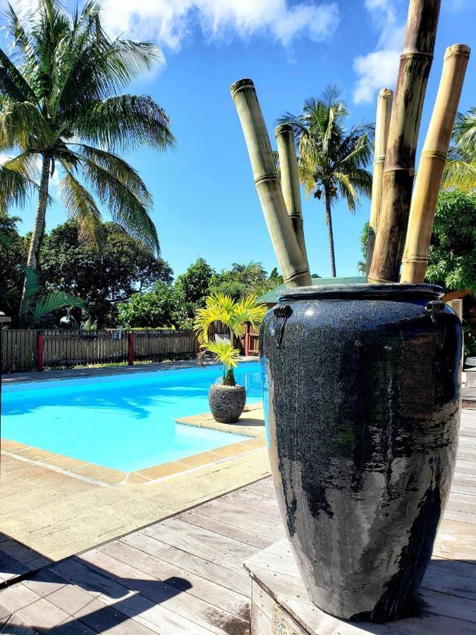 Les Bananes Vertes Ecolodges 圣克洛德 外观 照片