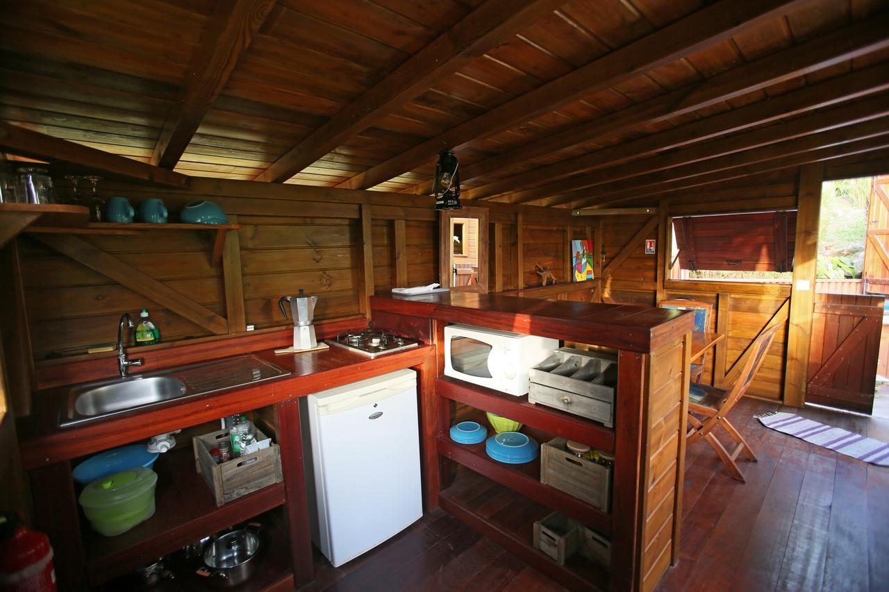 Les Bananes Vertes Ecolodges 圣克洛德 外观 照片